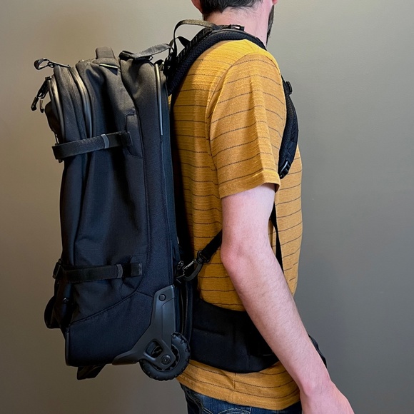 Eagle Creek Caldera 37L Convertible International Carry-On Bag - Picture 13 of 16